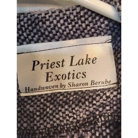 Prist Lake Exotics - Picture 5 of 5